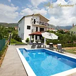 Mihanovic Only For Family Žrnovnica